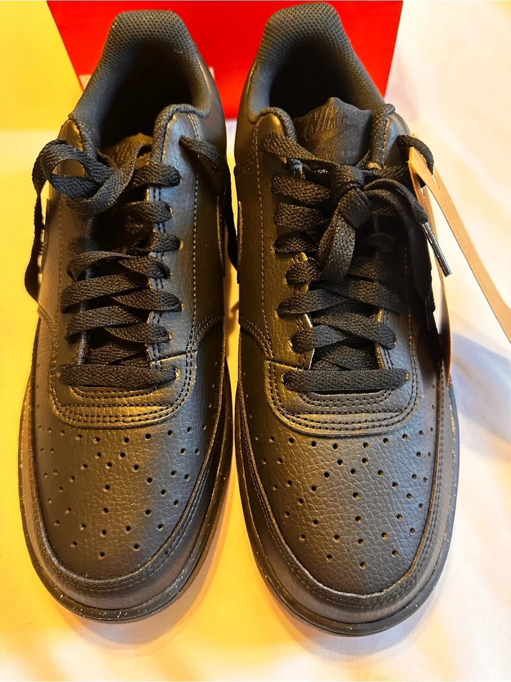 Nike Court Vision Men’s Black Low-Top Leather Sneakers Size 9 Box No Lid